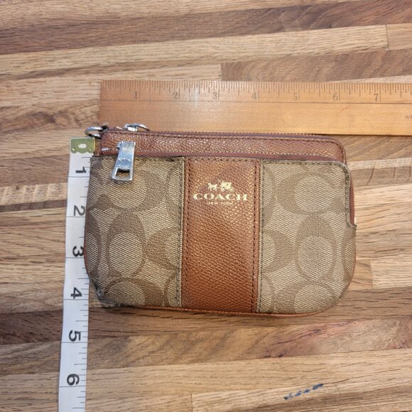 COACH 2 Compartment Brown Signature Logo Zippered Wristlet/Purse - Picture 4 of 14